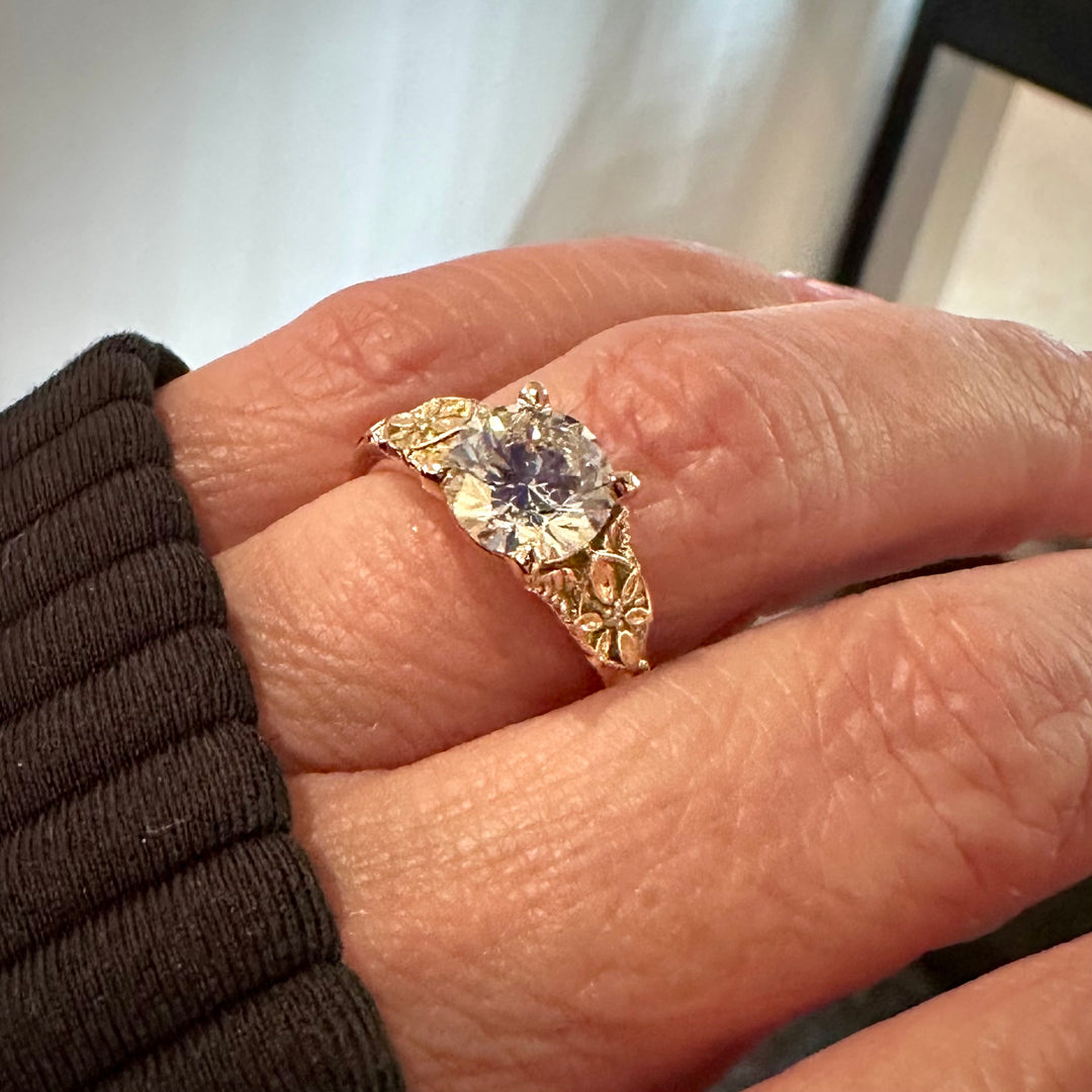 Arwen - Middle Earth Inspired - 14k Peach Gold - Round