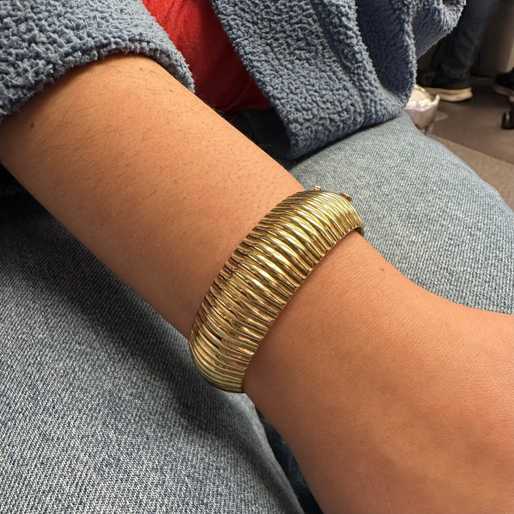 Retro Hinged Bangle Bracelet